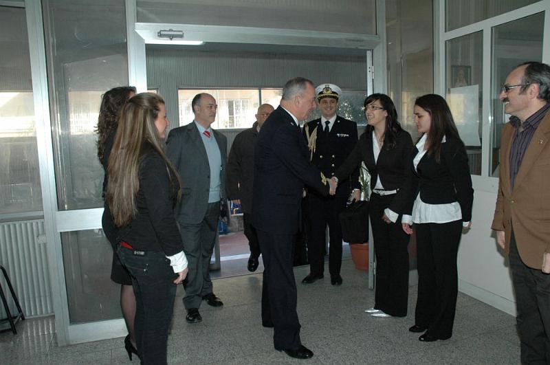 Saluto degli allievi.JPG