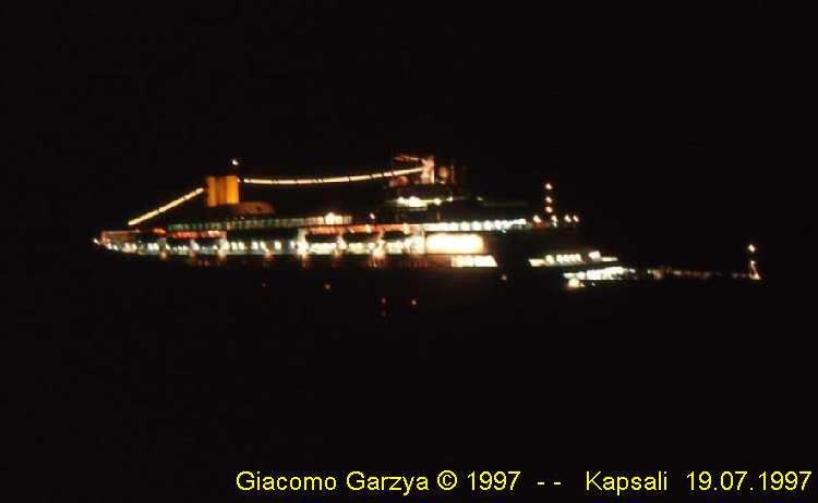 24 - Attesa del rimorchiatore - Waiting the tug.jpg